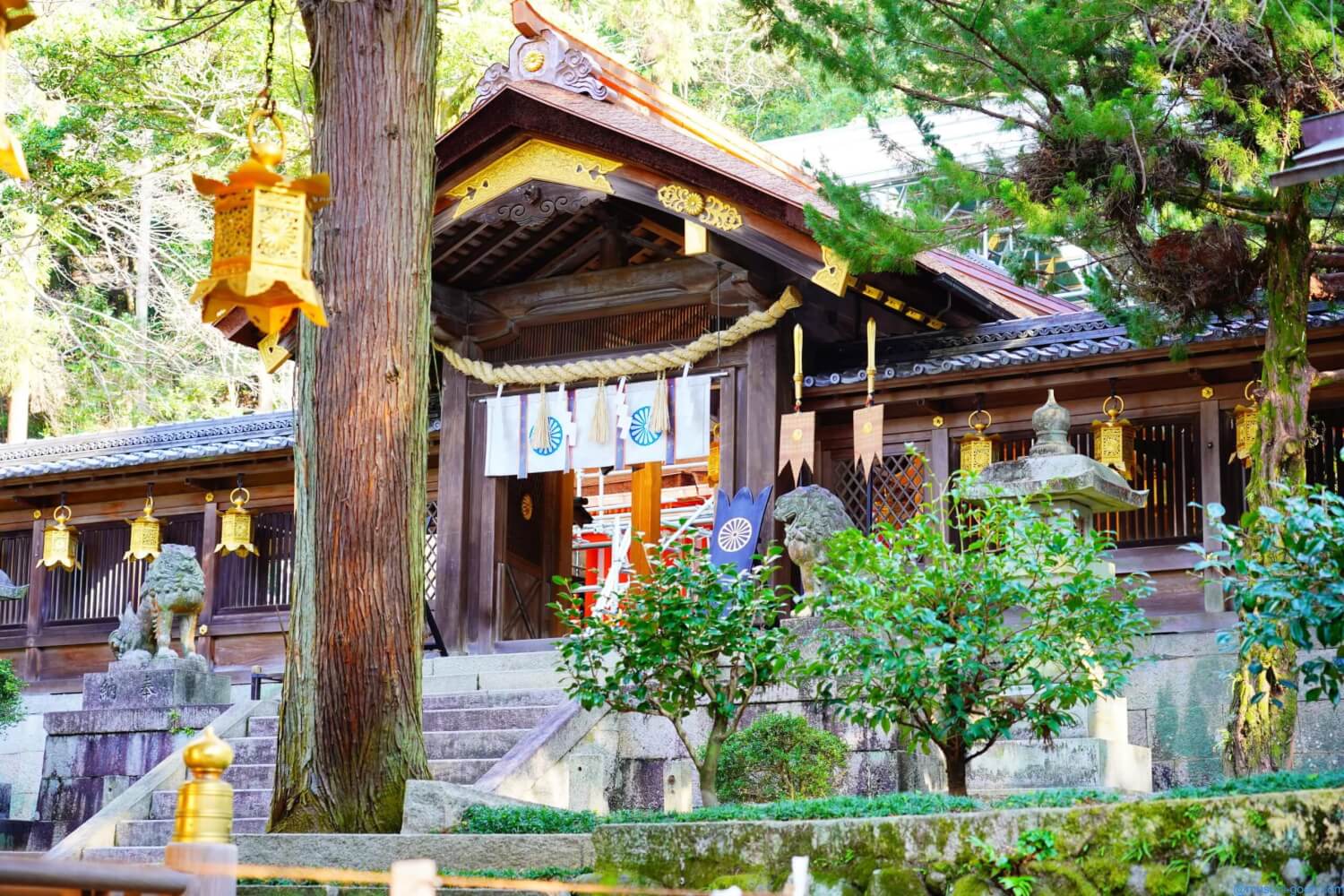 大阪 枚岡神社を訪問 山の麓にある粥占い お笑い神事のあるユニークな神社 一宮 Lifetime Trip