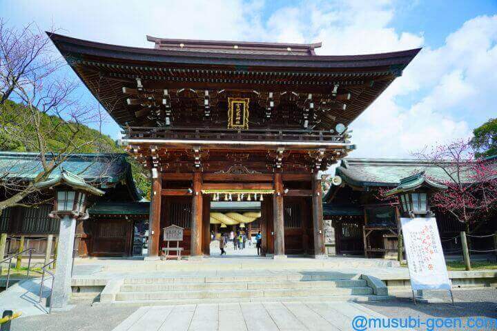 宮地嶽神社 光の道