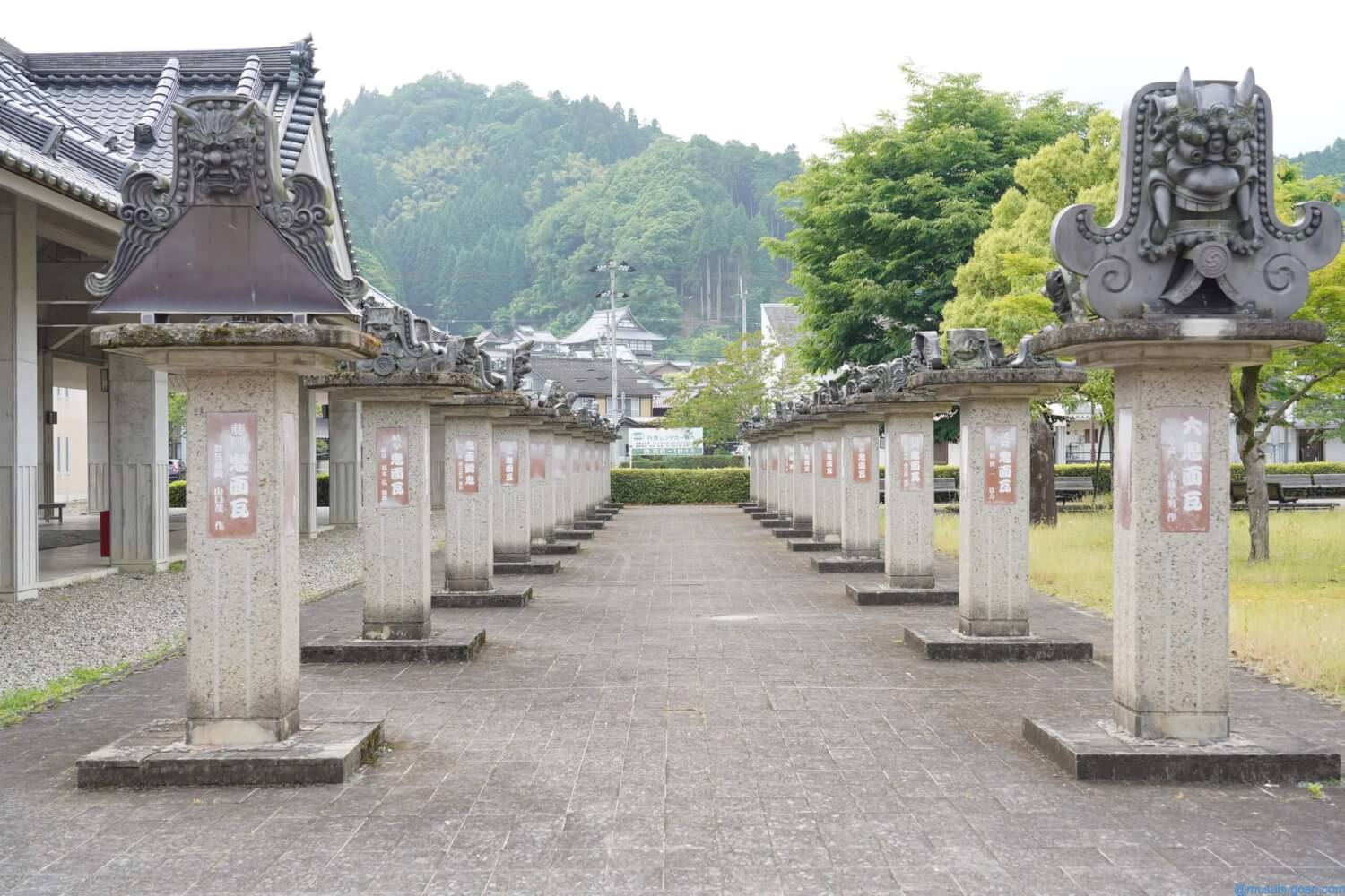 大江町 鬼瓦公園