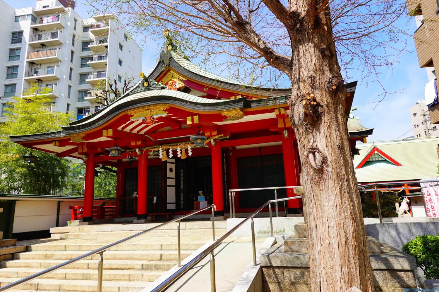 兵庫 二宮神社を訪問 生田後裔8社の1つで嵐ファンの聖地の1つ 摂 末社の由緒が面白い Rx100m7 兵庫 二宮神社を訪問 生田後裔8社の1つで嵐ファンの聖地の1つ 摂 末社の由緒が面白い Rx100m7